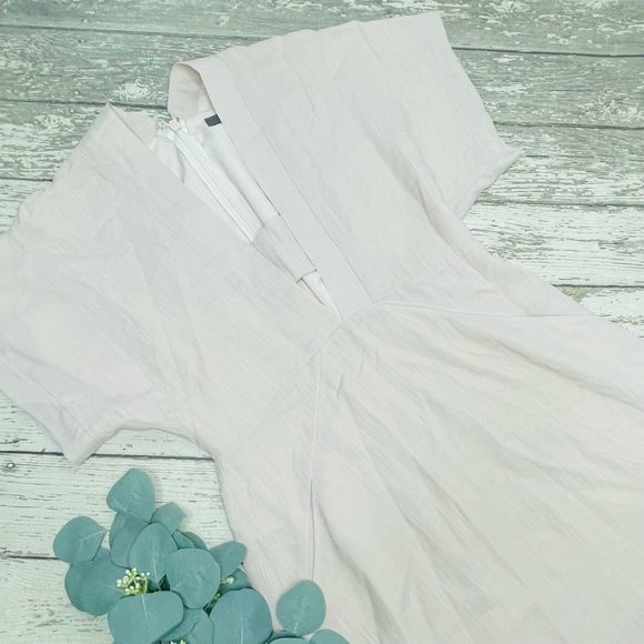 Adelyn Rae Dresses & Skirts - Adelyn Rae Cut Out Detail Mini Dress